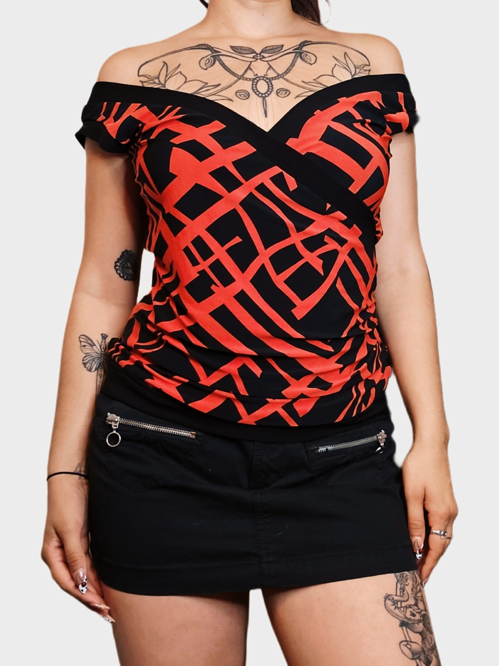 Y2k Off-Shoulder Red & Black Geometric Wrap Top!